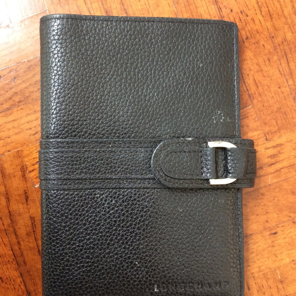 Longchamp Grain Black Leather Wallet